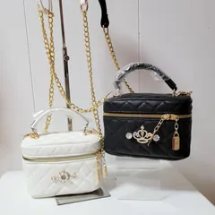 バニティ型ショルダーバッグレディース キルティングショルダーバッグ キラキラビジュー付き ブラック ホワイト