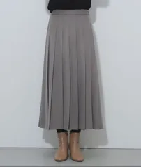 新品タグ付きBEAMS HEART ロングプリーツスカート ￥7,590