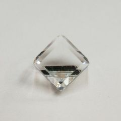 K18. 約40Ct. ロッククリスタル (水晶) 菱形ペンダント - メルカリ