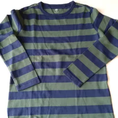 768 140cm ユニクロ　ボーダー長袖Tシャツ