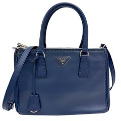 シャネル　メタル　ロゴ　クリップ　マネーグリーン　98A レア　　洗濯バサミ シャネルメタルロゴクリップマネーグリーン98A レア洗濯バサミ