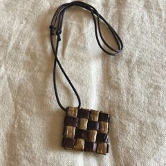 胡桃皮ペンダント / 国産くるみ