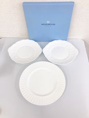！WEDGWOOD ウェッジウッド お皿 3枚セット 白 箱付き【その他】【2】
