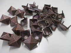 飾り鋲　32個　ドアや家具に飾る鋲 　現状品