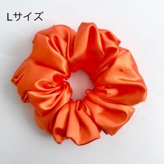 ☆ちーちゃん☆ハンドメイドシュシュ シアー素材の薄オレンジ キラキラストーン付きのシンプルシュシュ 6色 ヘアアクセサリー