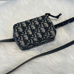 Christian Dior（クリスチャンディオール） レディース　ウエストバッグ　ボディバッグ　ウエストポーチ ジャガード ネイビー【中古】