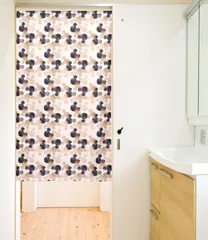 【MINIBOX のれん制作工房 正規販売店舗】【匿名配送ネコポス全国送料無料】のれん Disney ミッキー「ニュートラルミッキー」85×150cm【日本製】間仕切り スタジオジブリ のれん 暖簾 家紋 トトロ 千と千尋の神隠し ディズニー タペストリー