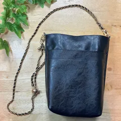 【お散歩ポシェット】Lサイズ　PUレザー ブラック スマホショルダー　紐長さ調整可能