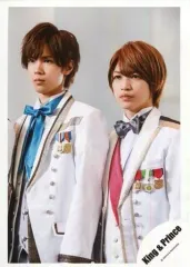 【中古】生写真(ジャニーズ) King ＆ Prince/神宮寺勇太・岩橋玄樹/上半身・衣装白・体やや左向き/「シンデレラガール」PV＆ジャケ写撮影オフショット