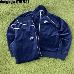 2025年最新】nike ベロア セットアップの人気アイテム - メルカリ