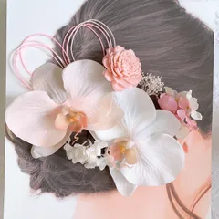 【24時間以内発送】【人気No.1】 E 淡いピンク2種の胡蝶蘭　和装髪飾り