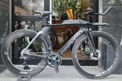 サーベロ　P3X　TTバイク　フルカーボン　美品 サーヴェロの新型トライアスロンバイク「P3X」をチェック！ - YouTube