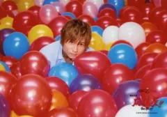 【中古】生写真(ジャニーズ) A.B.C-Z/橋本良亮/横型・上半身・衣装水色・風船に埋もれ・前屈み/abc座2016 株式会社応援屋!!～oh＆yeah!!～