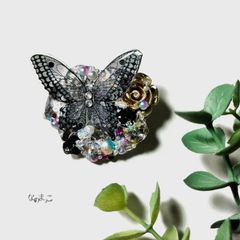 豪華な蝶々のブローチ モノトーンシルバー n-198