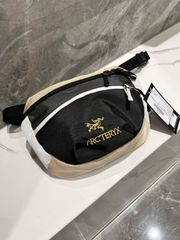 ARC’TERYX　BEAMS　Mantis 2　ビームス　コラボ　ウエストポーチ ウエストバッグ　斜め掛け ショルダーバッグ 男女兼用