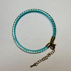 ブレスレット 水色