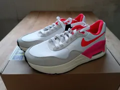 [ナイキ] エア マックス システム W AIR MAX SYSTM ホワイト/サミットホワイト/ココナッツミルク/ブライトクリムゾン DZ1637-102 日本国内正規品 23.0cm