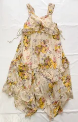 A302 アクシーズファム  Mサイズ  ポリエステル100% 裏地あり（伸縮性あり）お花柄  サイドのリボンは飾り