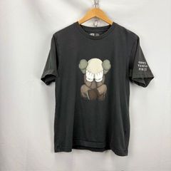 UNIQLOxKAWS プリントTシャツ サイズL 07061604 01
