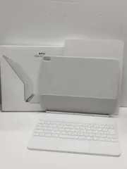 【美品】iPad Air (M2)(M3) Magic Keyboard/13インチ/A3340/日本語配列/ホワイト〈MDFW4J/A〉