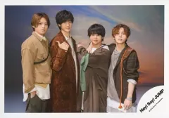 【中古】生写真(ジャニーズ) Hey! Say! JUMP/集合(4人)/横型・膝上・衣装ベージュ・茶色・黒・グレー・中島右手親指立て/アルバム「PARADE」MV＆ジャケ写オフショット/公式生写真
