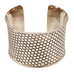 【人気商品】複雑 スタイリッシュ デザイナー スタイリッシュ ジュエリー 幅広カフブレスレット 手作り ゴールドまたはシルバートーン インド レディース Touchstone 宝石なし。