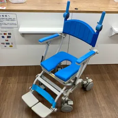 uchie 　ウチエ 　4輪シャワーキャリー　 シャトレチェア　 O型 ウチエ シャトレチェアD 4輪自在 O型シート(STR6230) シャワー