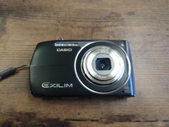 CASIO EXILIM EX-Z2000 ジャンク品