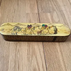 希少♦️イタリア製♦️花形 象嵌 ヴィンテージ テーブル♦️ブラウン♦️送料込 I03831 チェコ ヴィンテージ 木製 サイドテーブル 花台 | MANSIKKA