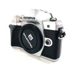 OLYMPUS オリンパス OM-D E-M10Ⅲ レンズ M.ZUIKO DIGITAL 14-42mm 1:3.5-5.6 φ37 ブラック×シルバー 【OE-782】