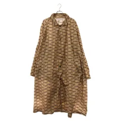 VETEMENTS (ヴェトモン) 18AW RAINCOAT ロゴ 総柄 ナイロン レインコート ベージュ UAH19JA301のサムネイル