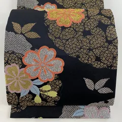 【美品】 袋帯 秀品 振袖向き 桜 雪輪 箔 金糸 黒 六通 正絹 【中古】