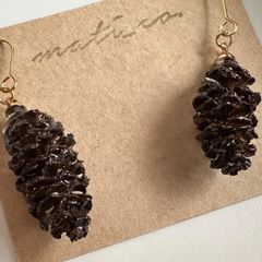 松ぼっくりなピアス　ゴールド　No.88のサムネイル