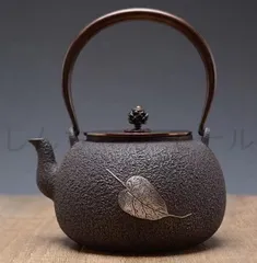 南部鉄器 砂鉄急須 清末作 急須 本場盛岡！岩鋳 南部鉄器 砂鉄急須瓶 清末作が買取入荷致しまし