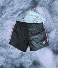 2024年最新】MONCLER モンクレール スイムパンツの人気アイテム - メルカリ