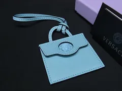 2025年最新】ヴェルサーチ キーホルダーの人気アイテム - メルカリ