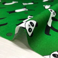 エモエモ　シーチング パンダ プリント　グリーン　50ｃｍカットクロス
