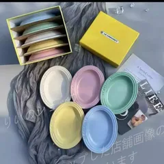 ル・クルーゼ[Le Creuset]のミニ・オーバル・プレート(5枚入り