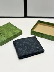 【今日特価】GUCCI コーヒー色 11x9 シルクプリント ショートウォレット 送料無料 限定価格-WT0輸入