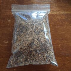 週末限定値下げ！おが屑で釣りを快適に！虫エサ用滑り止め