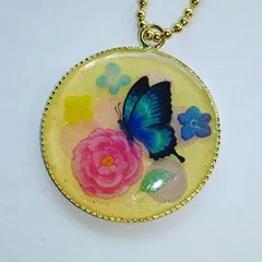 レジンストラップ(花と蝶)