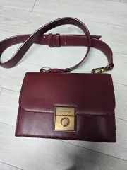 【送料無料】新品 CHARLES & KEITH(チャールズアンドキース) バッグ
