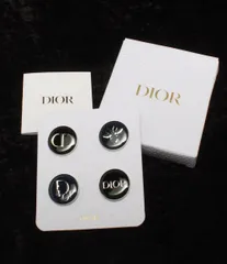 美品 クリスチャンディオール ピンバッジ 4点セット ノベルティ ブローチ ユニセックス Christian Dior