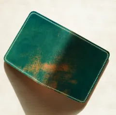 ⭐︎未使用⭐︎フルロカドシェルコードバン ロングフラップ長財布 マーブルブルー ROCADO ロカド シェルコードバン 長財布 ブルー | CUERO