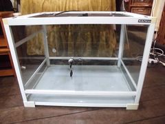 (使用品)    SANCO　組み立て式　飼育ケース&ヒーターセット　ホワイト