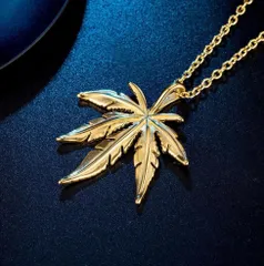 10K マリファナ ペンダント縦3.5cm 横2.0cm