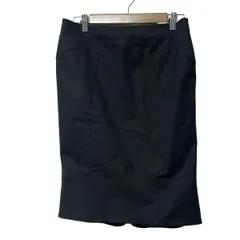 ♡新品♡ FENDI フェンディ ひざ丈スカート ニット サイズ44 ♡新品♡ FENDI フェンディ ひざ丈スカート ニット サイズ44