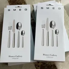 Amazon | SMEGステンレススチールナイフブロックセット。 | SMEG