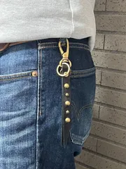 栃木レザー キーホルダー　キーリング　ストラップ スタッズ　日本製　本革　新品　未使用　送料無料　全長約20cm ブラック