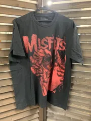 人気☆ミスフィッツ 両面 ビッグプリント カットソー ロンＴ M 黒赤 人気☆ミスフィッツ 両面 ビッグプリント カットソー ロンT M